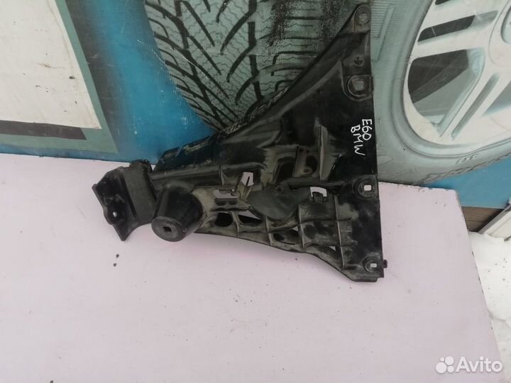 Кронштейн усилитель заднего бампера на 525 бмв е60