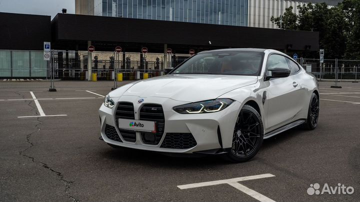 BMW M4, 2022