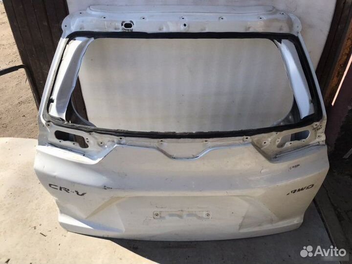 Крышка багажника Honda Cr-V 5 2016