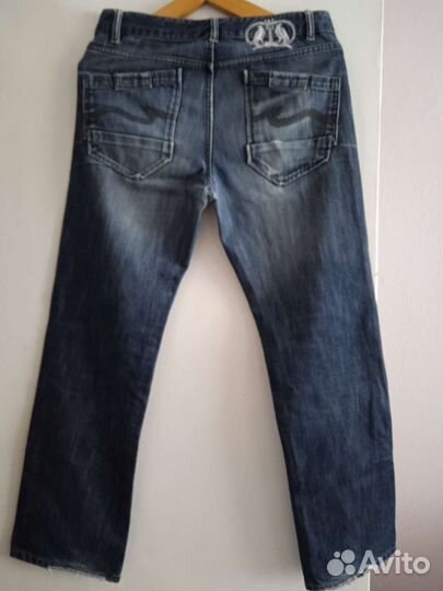 Джинсы