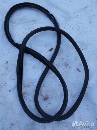 Уплотнитель стекла Skoda Yeti