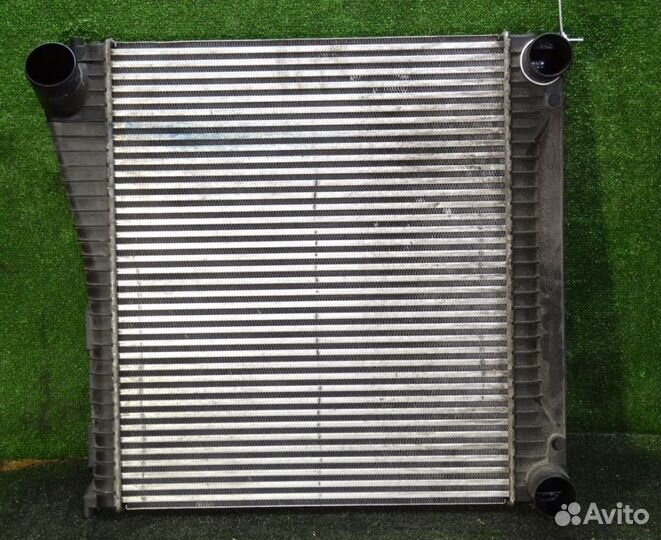 Интеркулер Land Rover Дискавери 4 3.0 TDV6