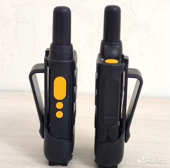 Рация с наушником, радиостанция с гарнитурой