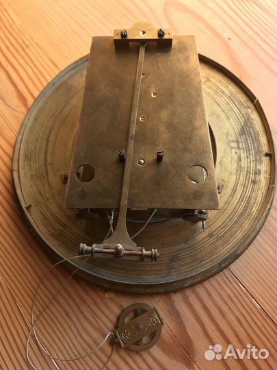 Часы настенные. Венский регулятор. W. Bauer. Wien