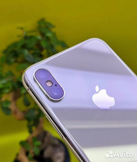 iPhone Xs, 64 ГБ