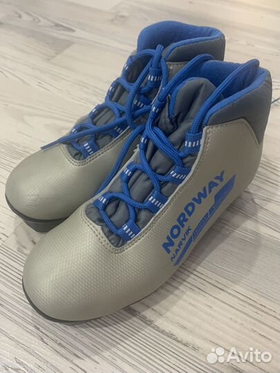 Лыжные ботинки