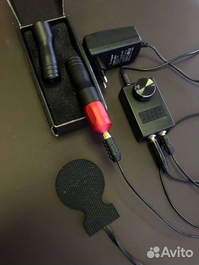 Skinductor Vertigo тату машинка с педалью и блоком