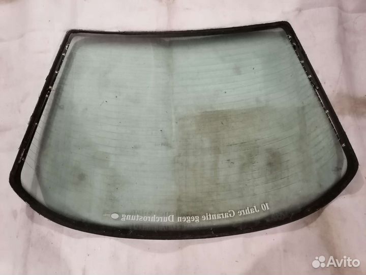 Стекло кузовное заднее Audi 100,A6 C4