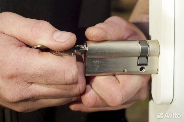 Вскрытие замков / Приеду 20 Мин 24/7 Замена Замков