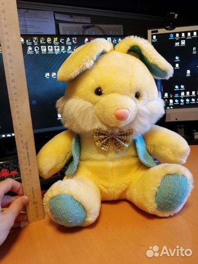 Мягкие игрушки заяц и мишка