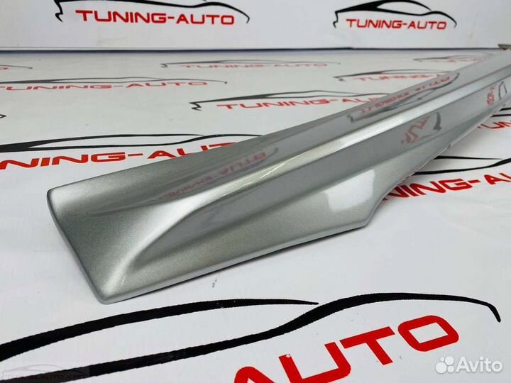 Спойлер под стекло Lexus LX570 C9791
