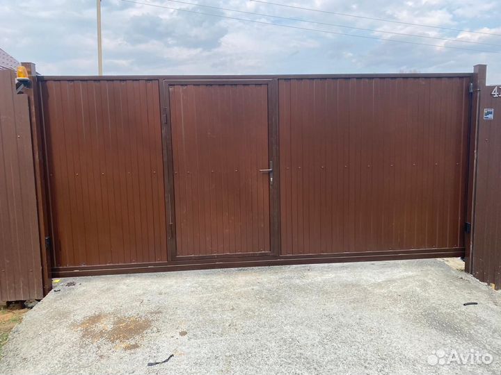 Ворота откатные с калиткой