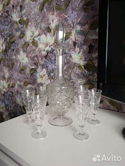 Графин штоф и рюмки СССР