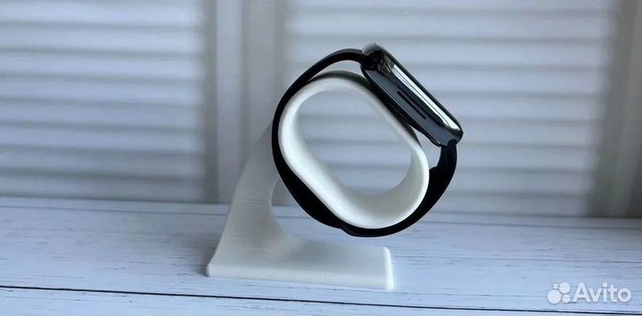 Apple watch серебристого цвета