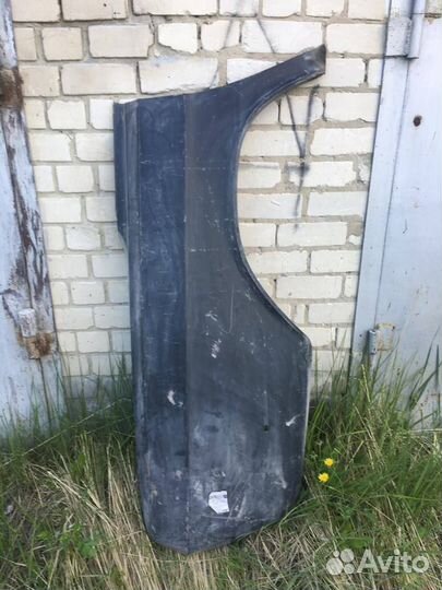 Крыло заднее газ 2401