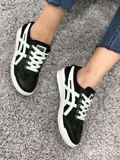 Летние новые женские кроссовки