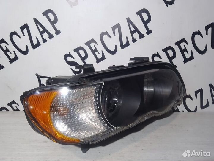 Биксеноновая фара передняя правая Bmw X5 E53