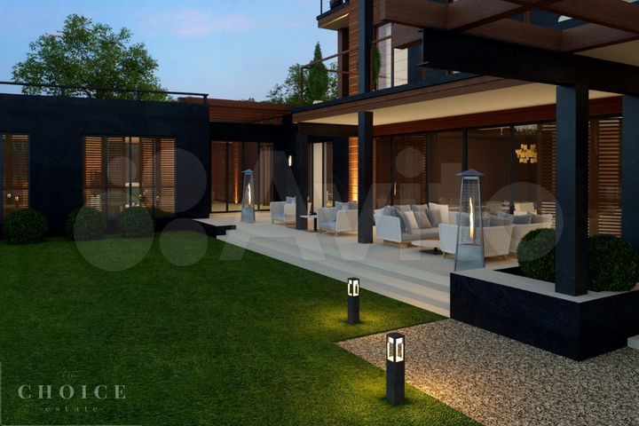 Коттедж 1260 м² на участке 22 сот.