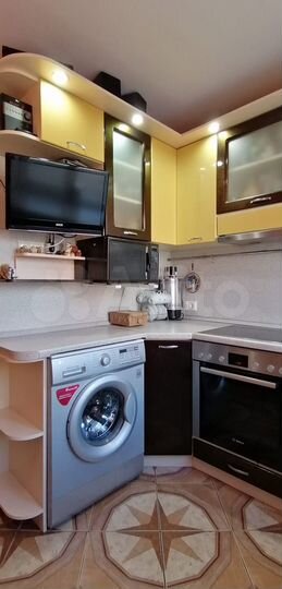 2-к. квартира, 43 м², 3/5 эт.