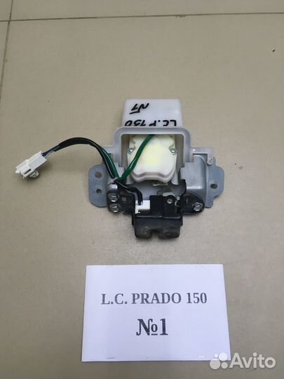 Замок стекла багажника Land Cruiser Prado 150