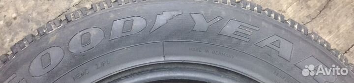 Goodyear UltraGrip 500 235/65 R17 108T