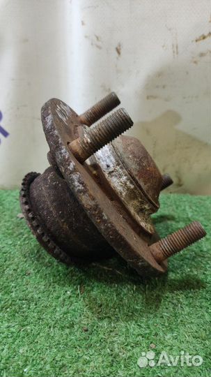 Ступица задняя правая Mitsubishi Lancer 9 седан