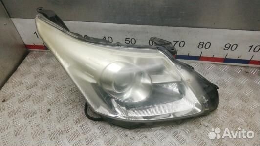 Фара правая toyota avensis T27 (PEA10MU01)