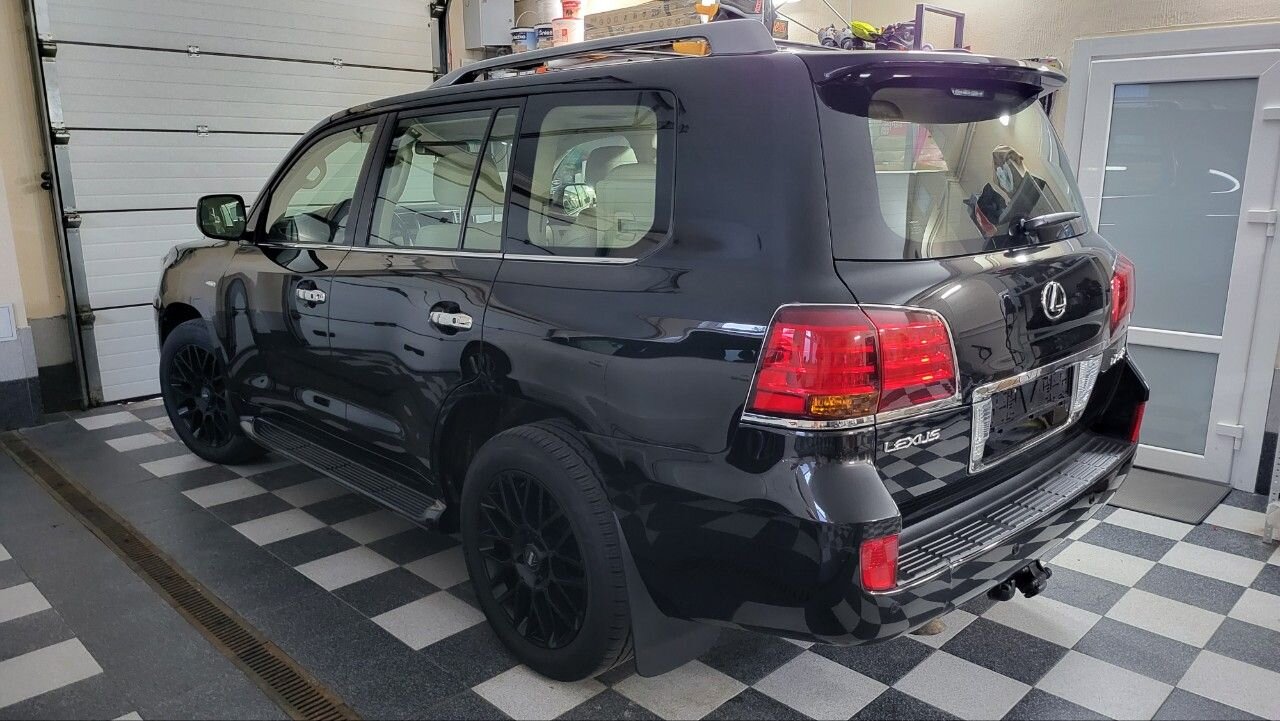 Lexus LX: фото владельца