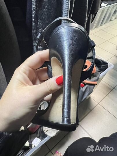 Босоножки Gucci кожа оригинал