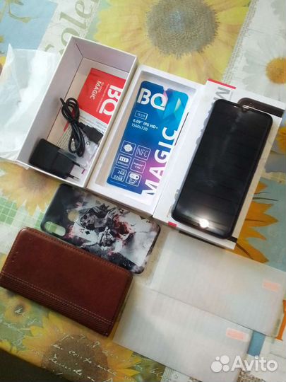 Телефон BQ magik