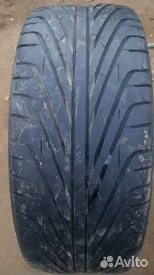 Triangle TR968 215/40 R17