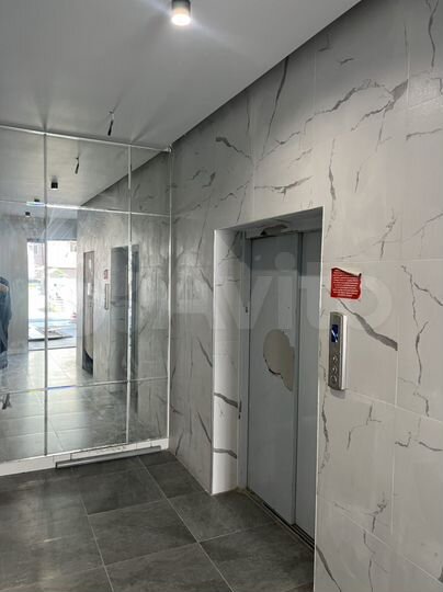 2-к. квартира, 70 м², 2/12 эт.