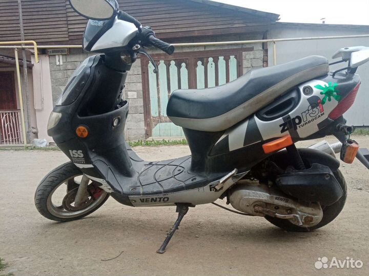 Скутер Vento Skif