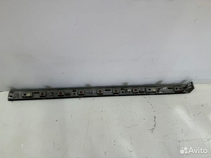 Накладка торпеды Toyota Land Cruiser 200 2015-2021