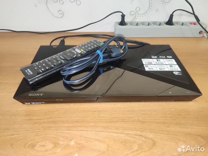 Blu-ray плеер Sony BDP-S6200