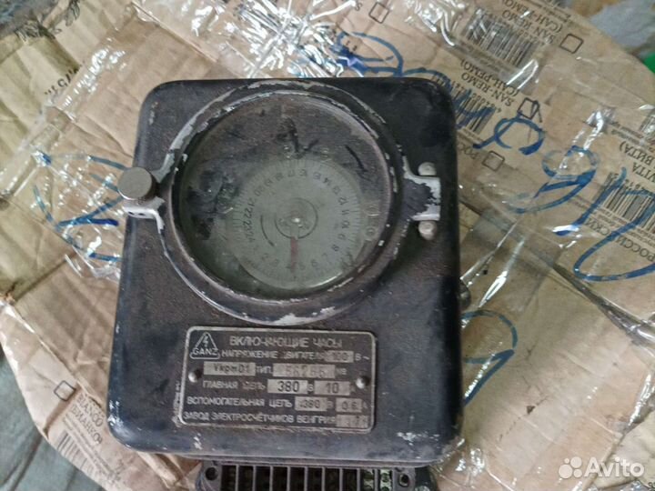 Включающие часы