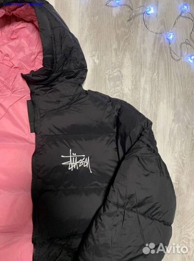 Модный пуховик Stussy для зимних прогулок