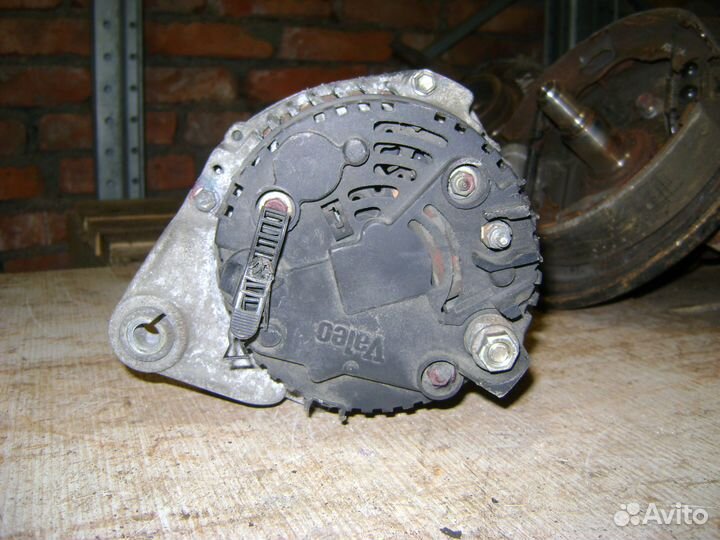 Генер VAG VW Audi Valeo 058903016 E 90 ампер