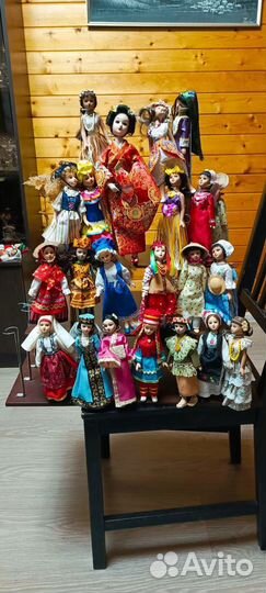 Подиум для коллекционных кукол