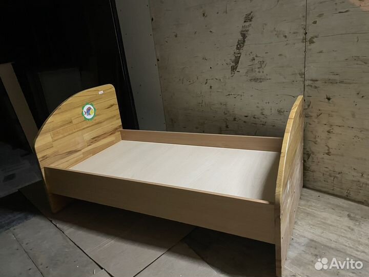 Детская кровать б/у
