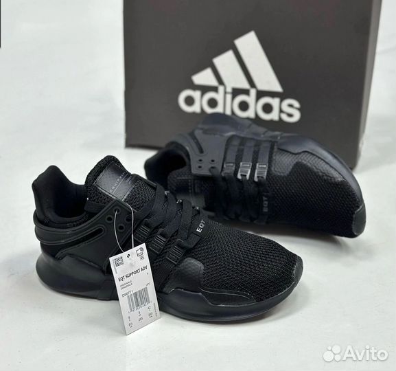 Кроссовки adidas