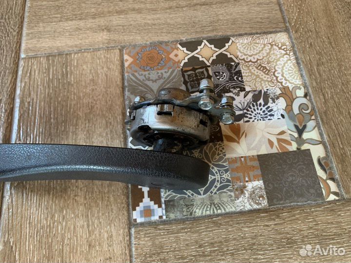 Механизм регулировки сиденья водительского по высо