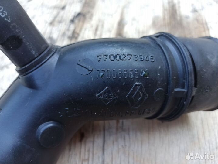 Патрубок воздушного фильтра Renault Megane 1