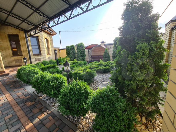 Дом 200 м² на участке 10 сот.