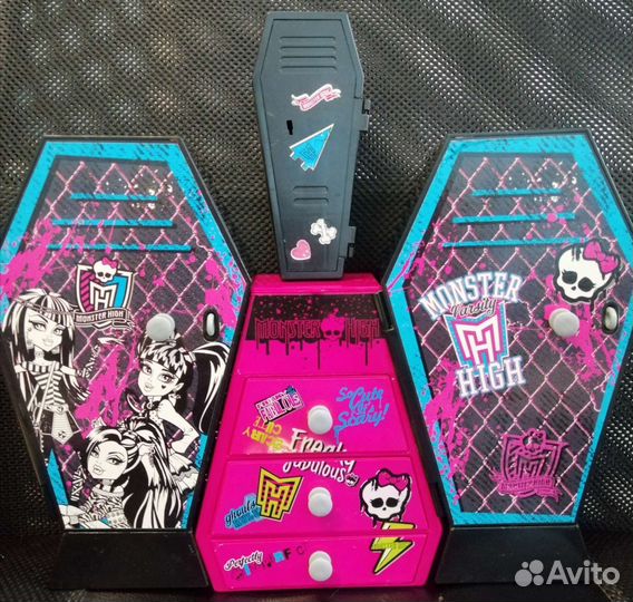 Мебель и куклы monster high