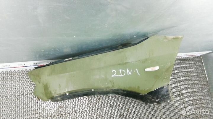 Крыло переднее левое Mitsubishi Montero/Pajero