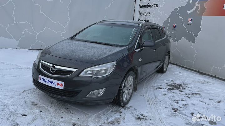 Насос топливный электрический Opel Astra (J)