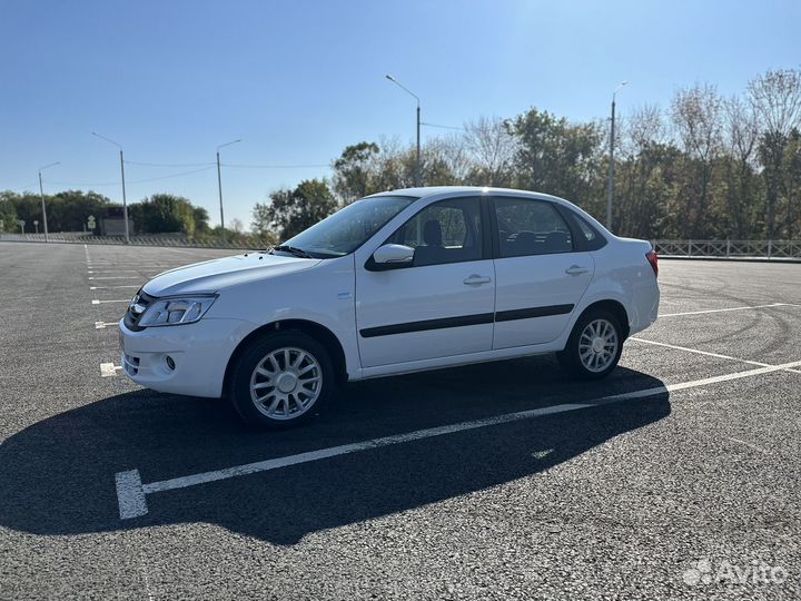 LADA Granta 1.6 AT, 2013, 112 022 км