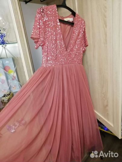 Вечернее платье