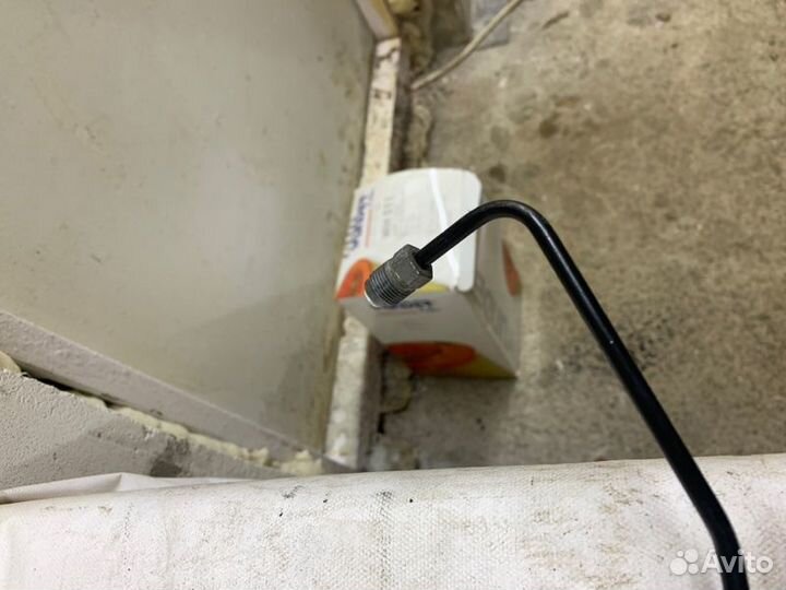 Трубка тормозная передняя левая Volkswagen Polo